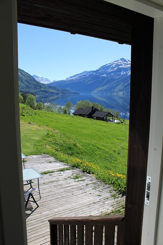 Todalsfjord Norwegen Ferienhaus B 07 Flur Eingang C.jpg