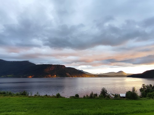 Todalsfjord Norwegen Ferienhaus B 08 Natur Umgebung Blick Vom Haus.jpg