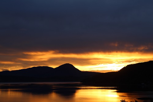 Todalsfjord Norwegen Ferienhaus B 08 Natur Umgebung Sonennuntergang.jpg