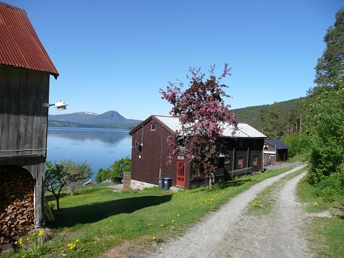 Todalsfjord Ferienhaushaelfte B Ansicht Aussen