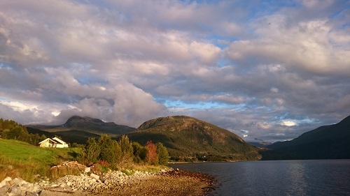 Todalsfjord Norwegen Ferienhaus E 09 Aussen Natur Umgebung Lage A.jpg